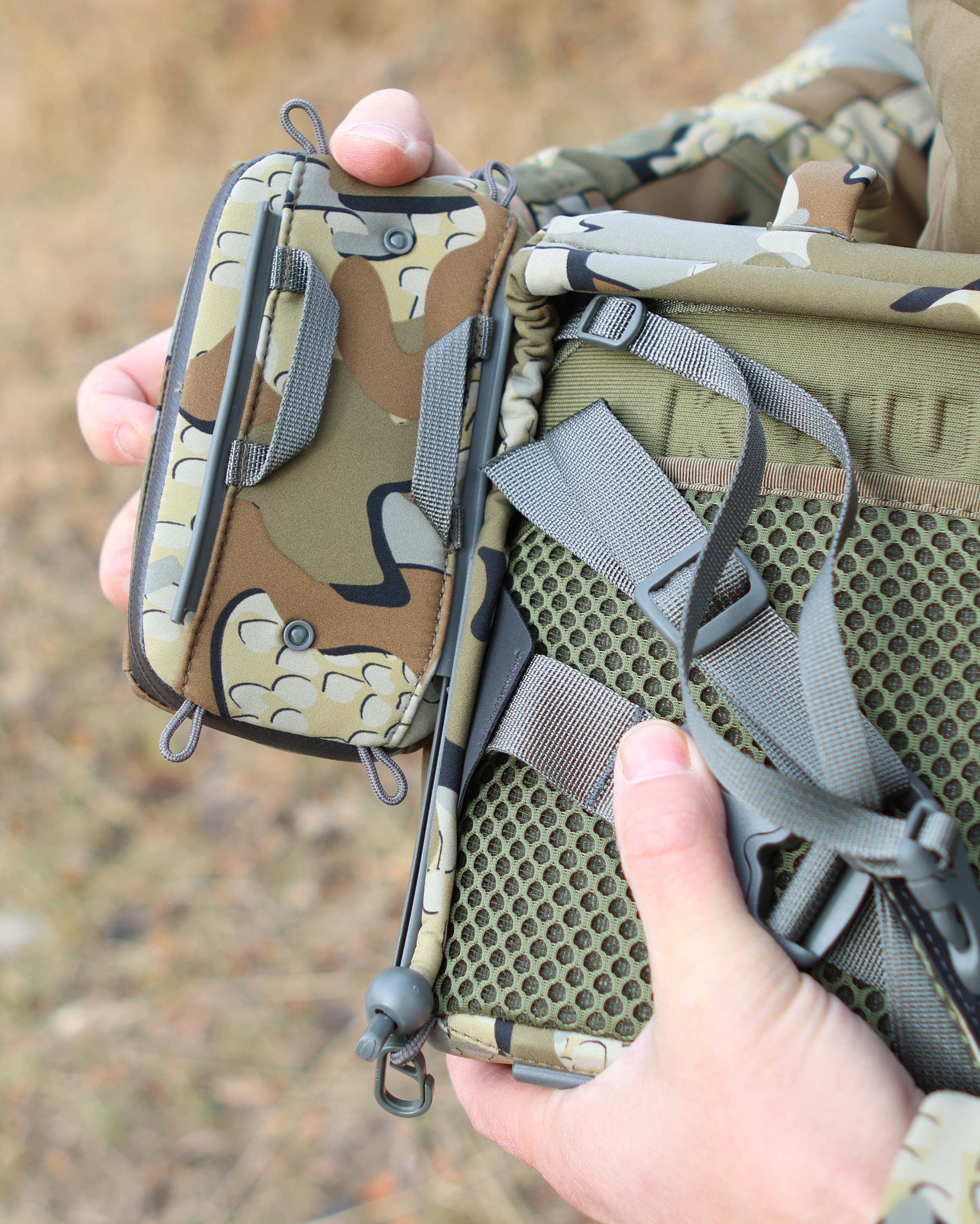 PRO G3 Bino Harness Accessory Pocket | Ash - Image 6